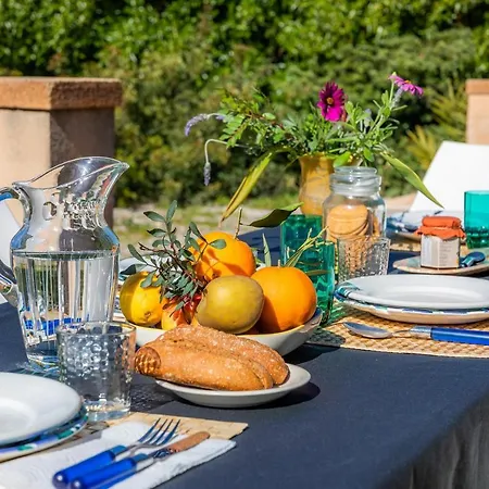 Alcudia House شقة