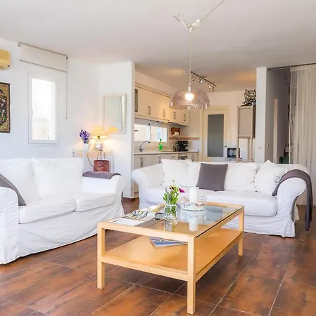 Alcudia House شقة